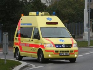 zachranna_sluzba_zzs_sanitka_ambulance_ilustracni_denik_clanek_solo
